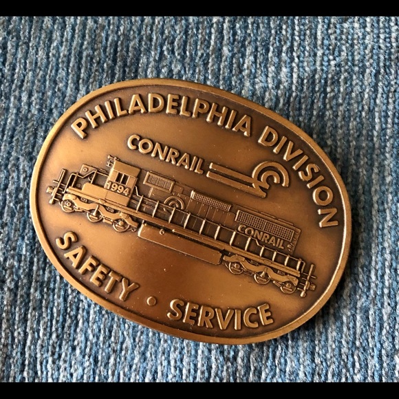 SOLD! Vintage Conrail Philadelphia Belt Buckle - Picture 1 of 4